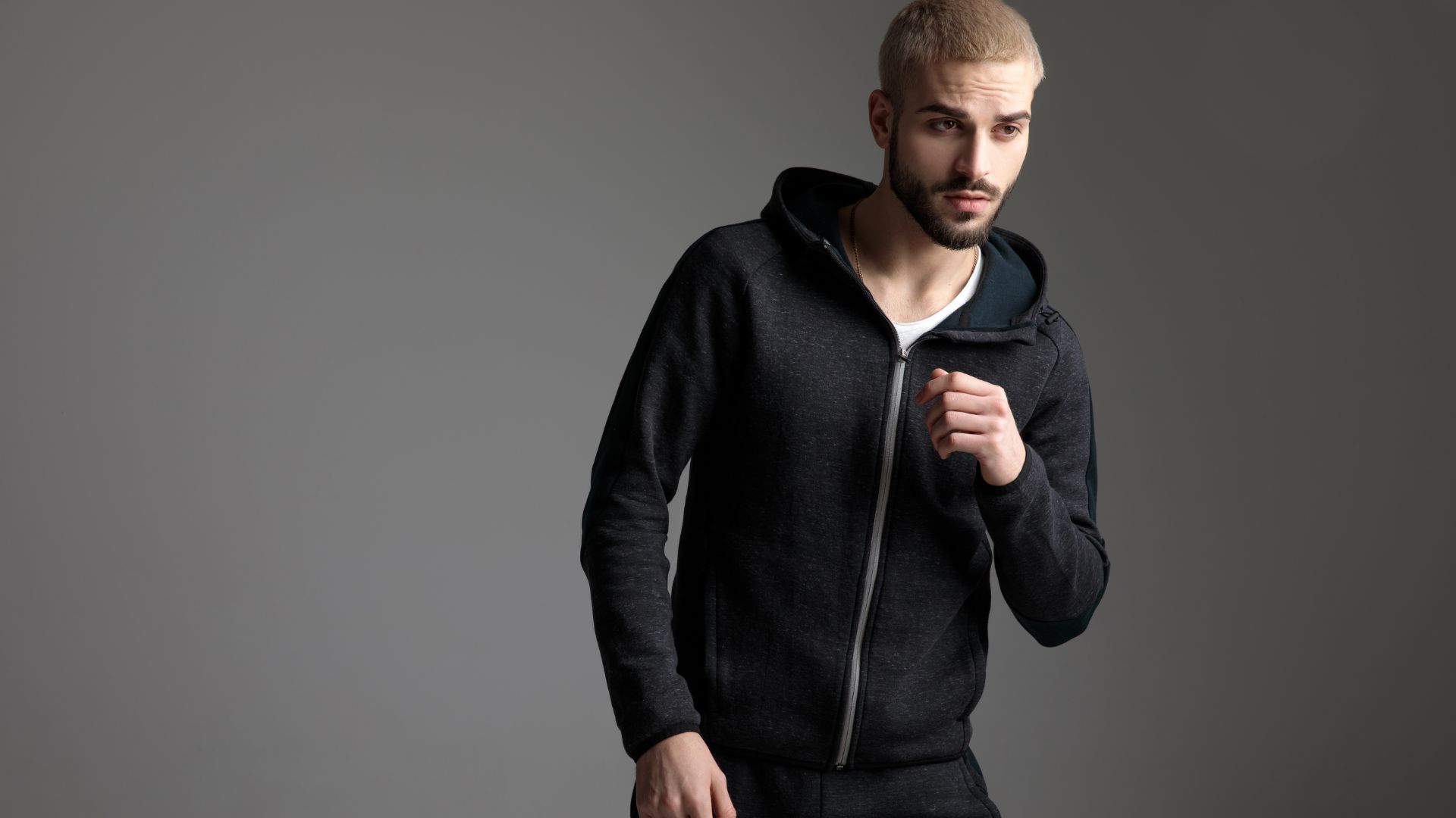Tracksuits manufacturer